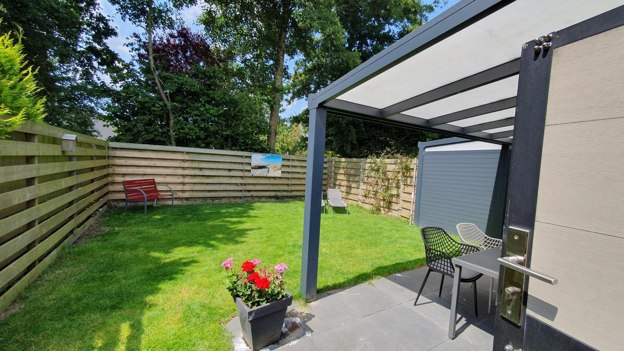 Luxe Zomerwoning Met Omheinde Tuin Voor Hond En Kinderen Dirkshorn 외부 사진